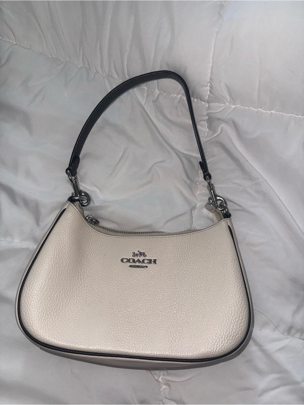 Authentic Coach Cream Pebbled Leather Mini Shoulder Bag with Black Trim - Picture 7 of 7